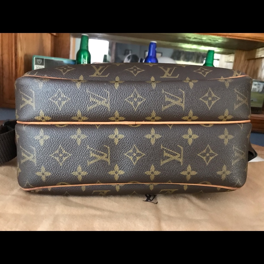 Authentic LOUIS VUITTON Reporter PM - Picture 6 of 8